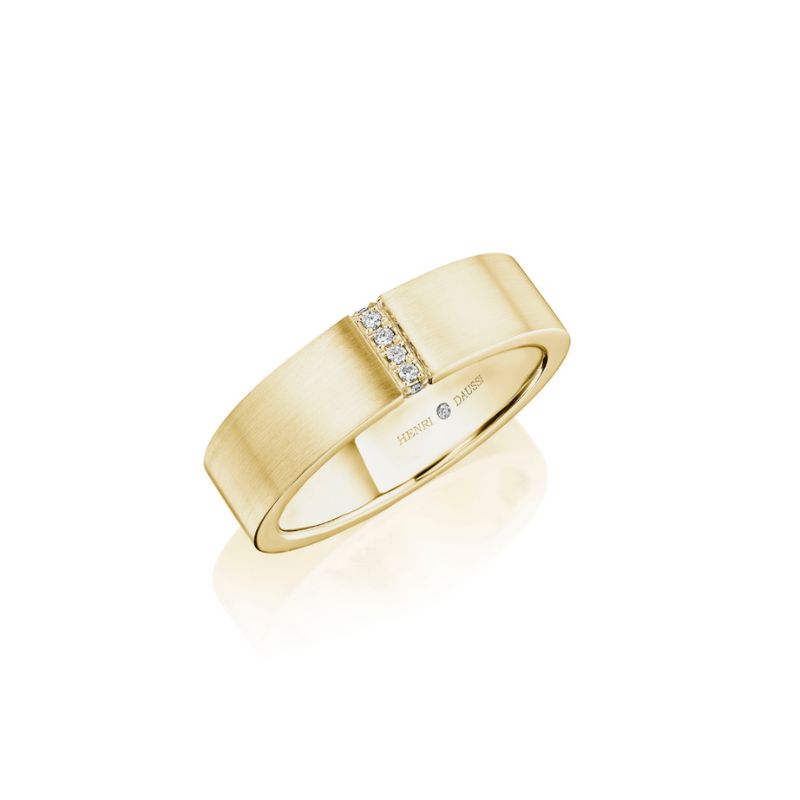 HENRI DAUSSI Mens Vertically Set Diamond Wedding Band with Hidden Black Diamonds