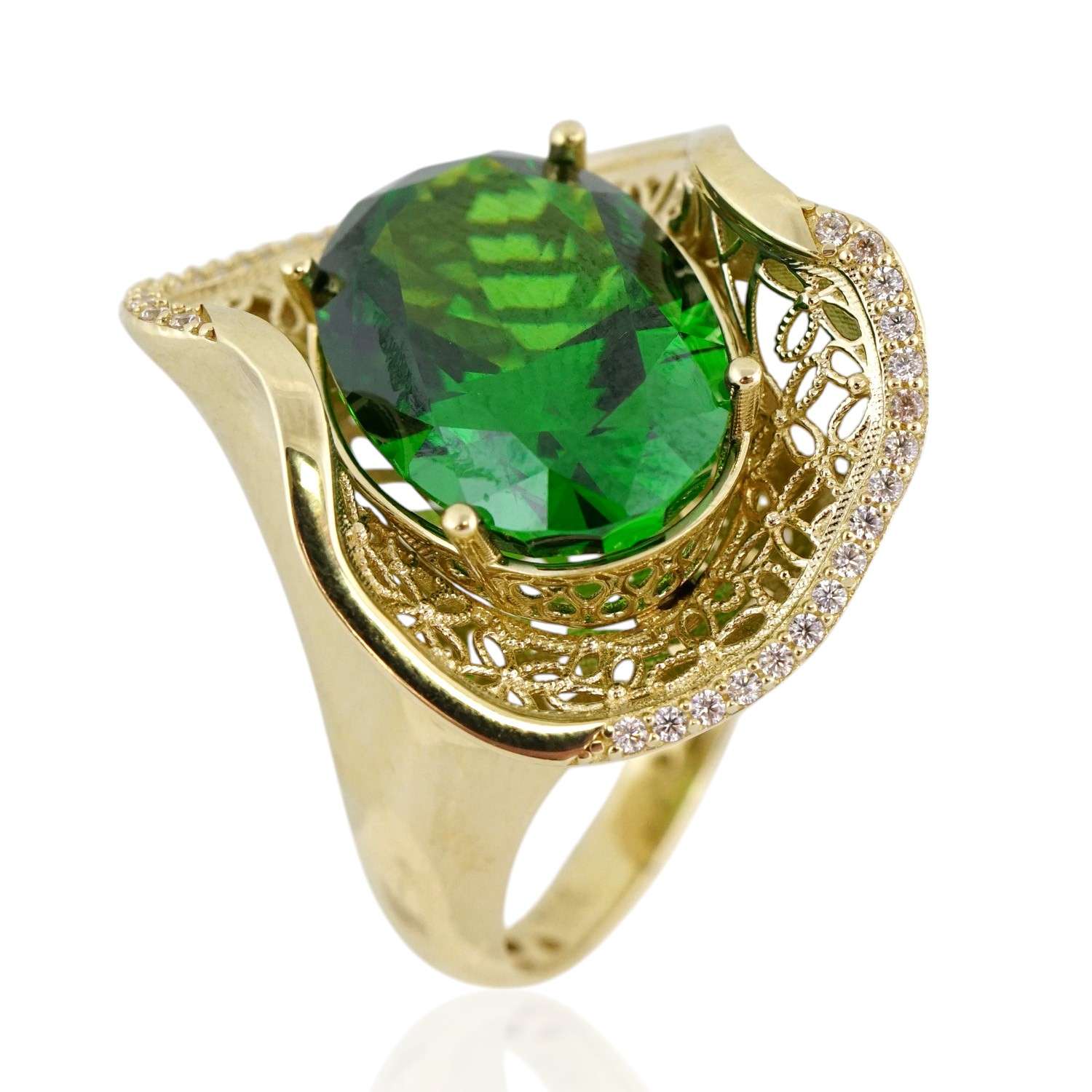 10k Yellow Gold Oval Green Zircon Ring