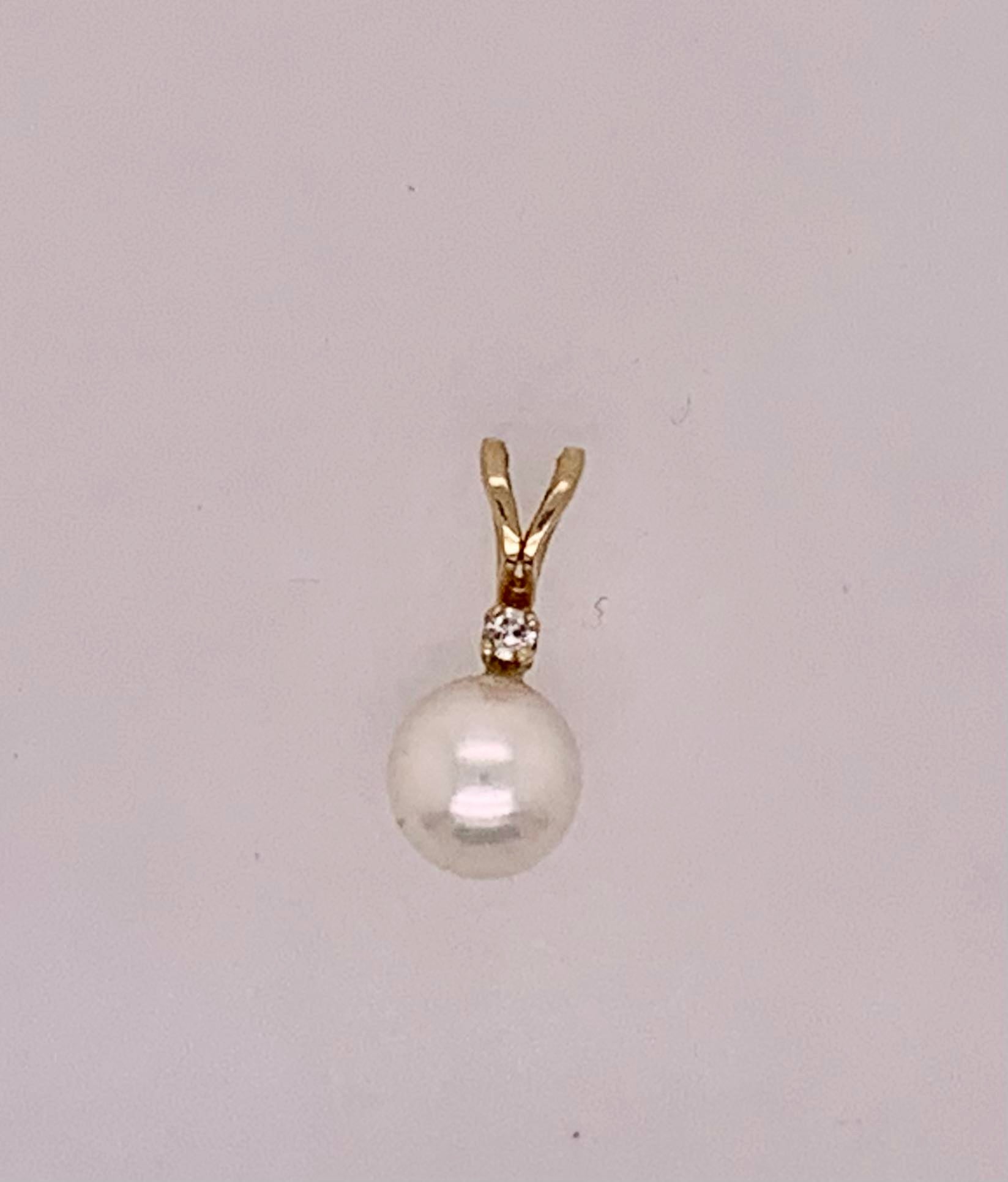 Estate 14K Gold Cultured Pearl and Diamond Pendant