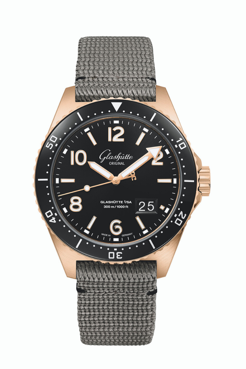 SeaQ Panorama Date Red Gold