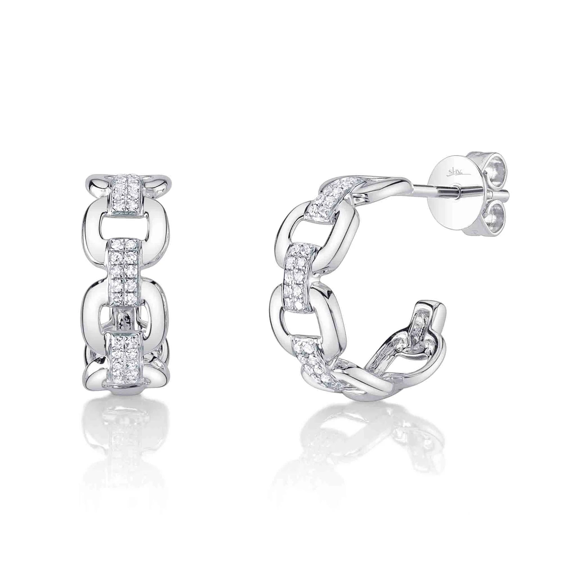 0.13ctw Diamond Link Huggie Earring