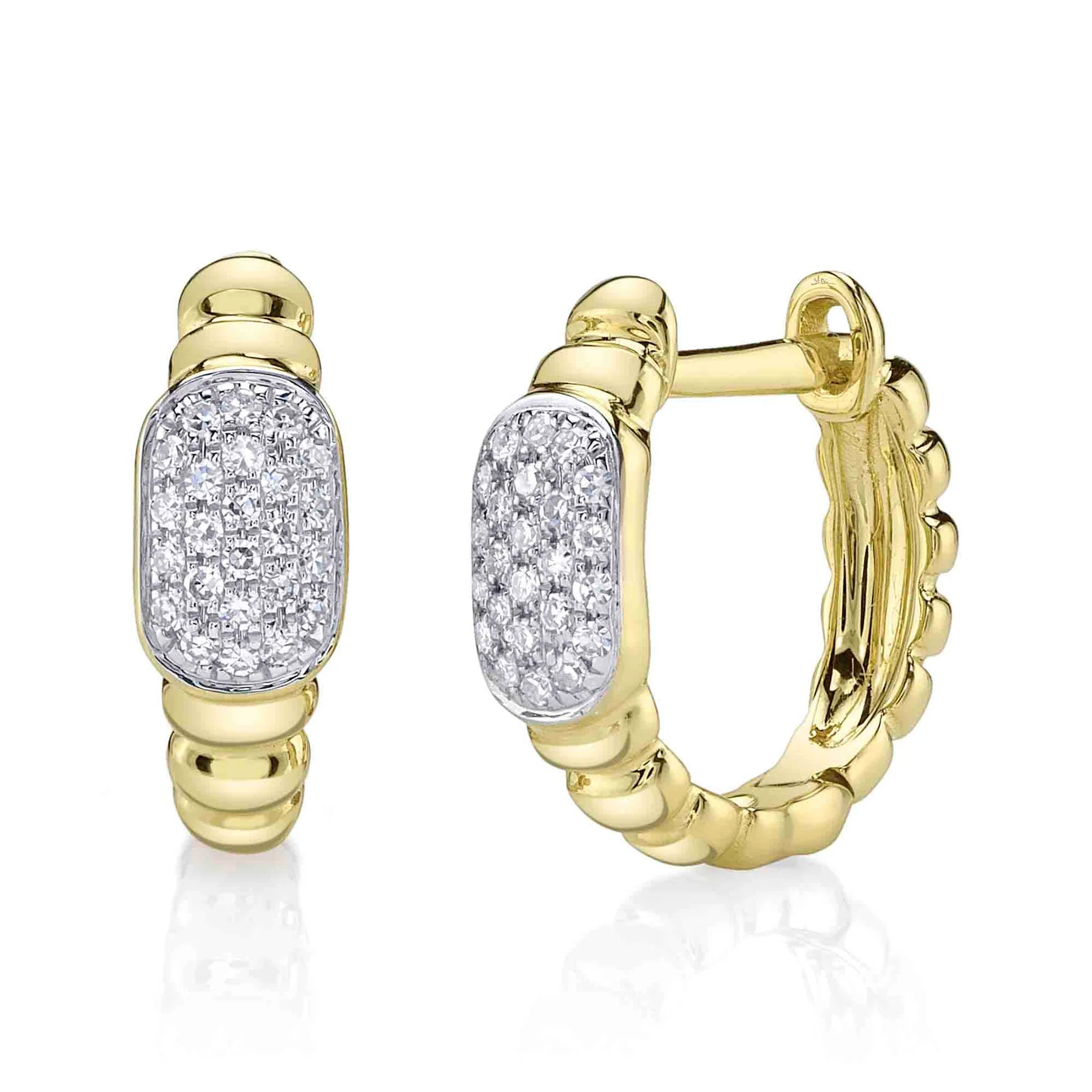 0.11ctw Diamond Ribbed Pave Huggie Earring
