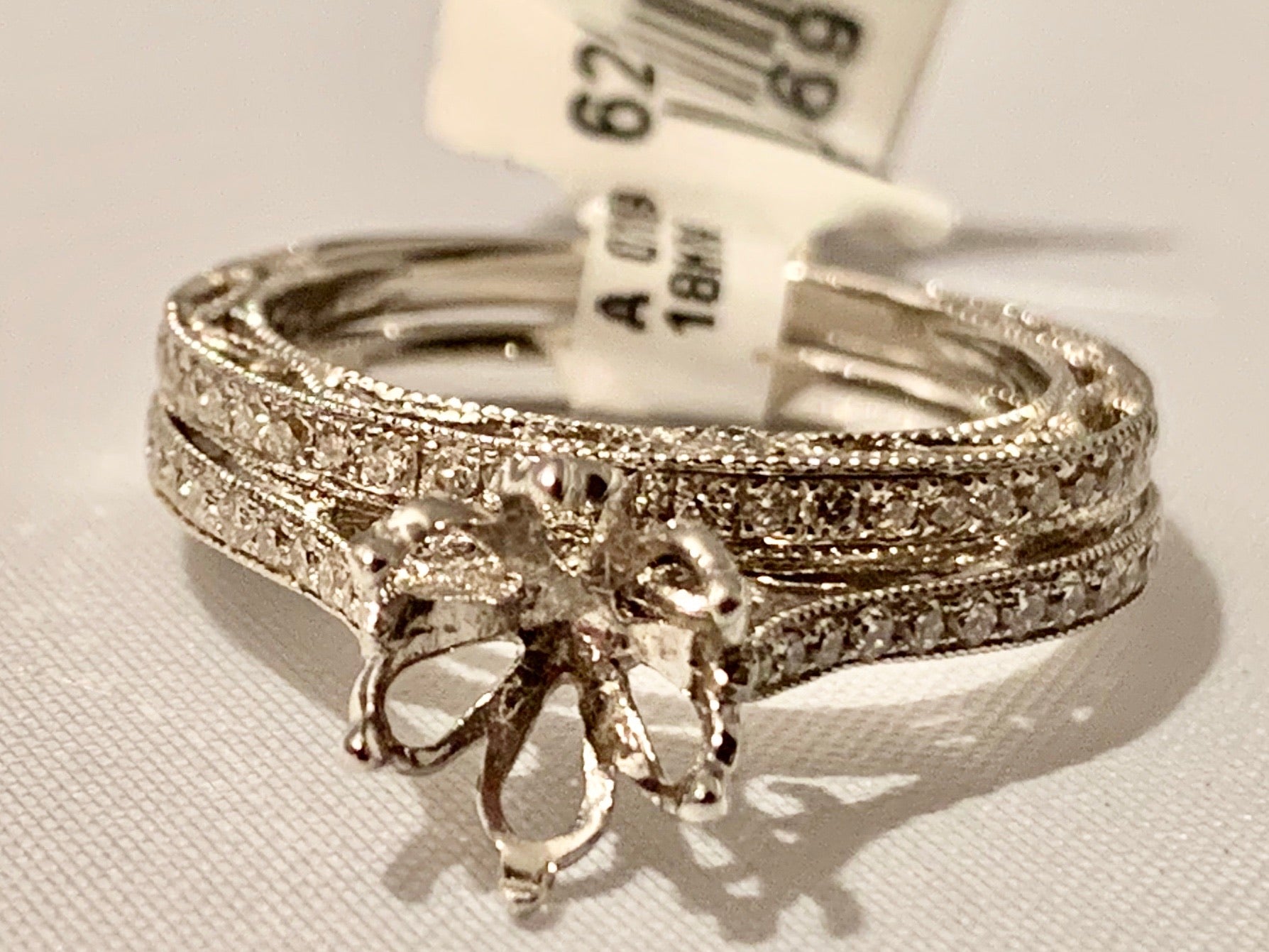 18K Gold Diamond Semi Mount Set