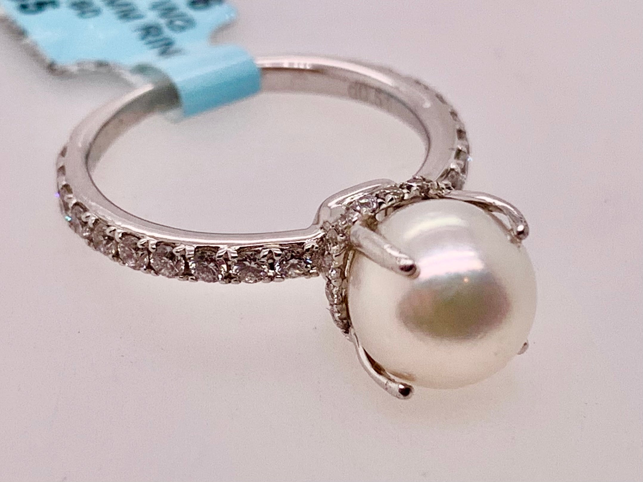18K Gold Cultured Pearl & Diamond Ring